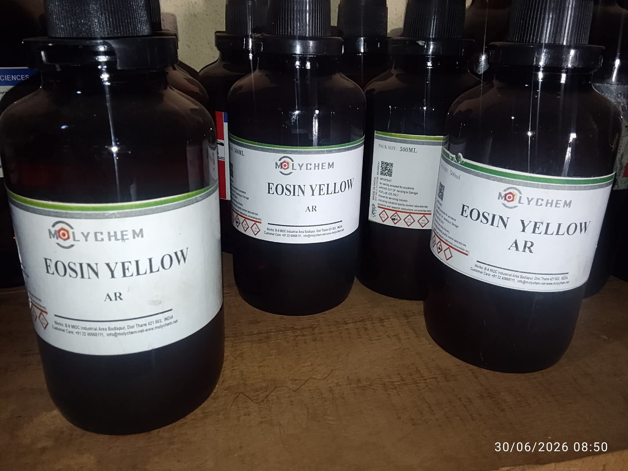 Éosine Jaune AR (Eosin Yellowish Analytical Reagent) Molychem – Flacon de 500 ml